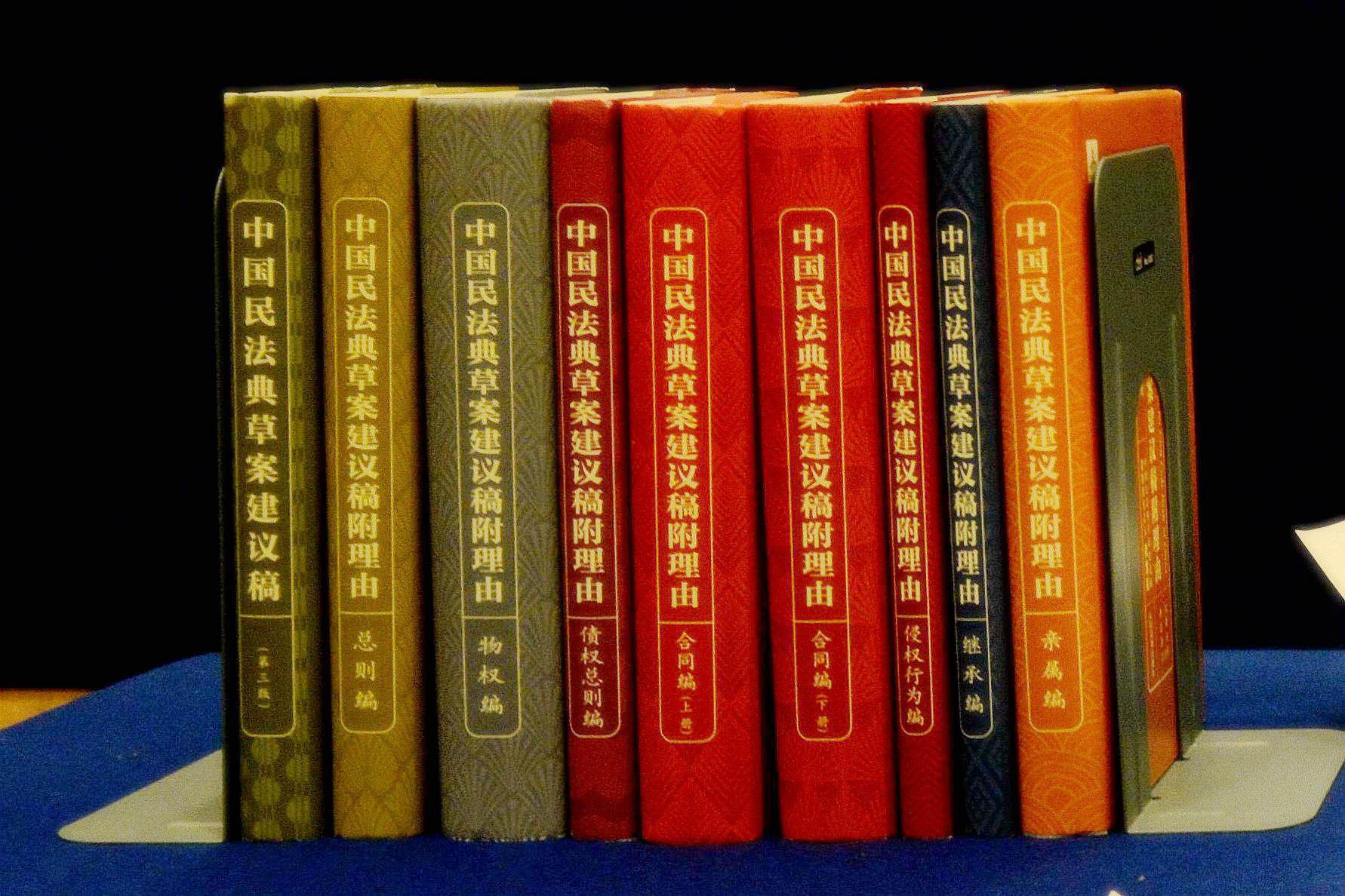 �]�з��a�C�ķ�������M�н��ף�����4��ע����헣�